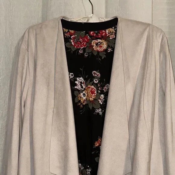 Anne Klein L Cream Micro Suede Open Front Light Professional Peplum Jacket - Picture 3 of 12